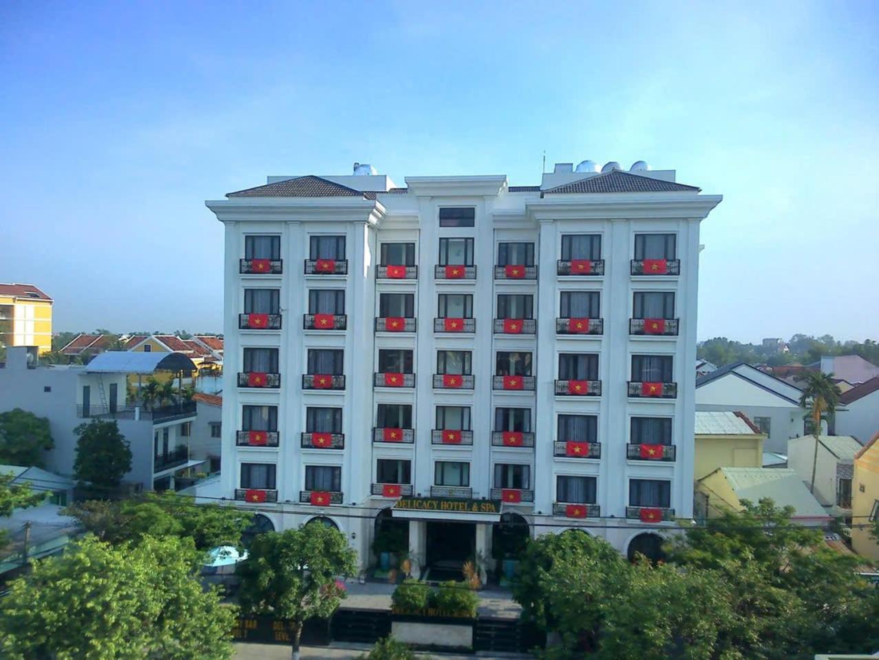 Delicacy & Hotel