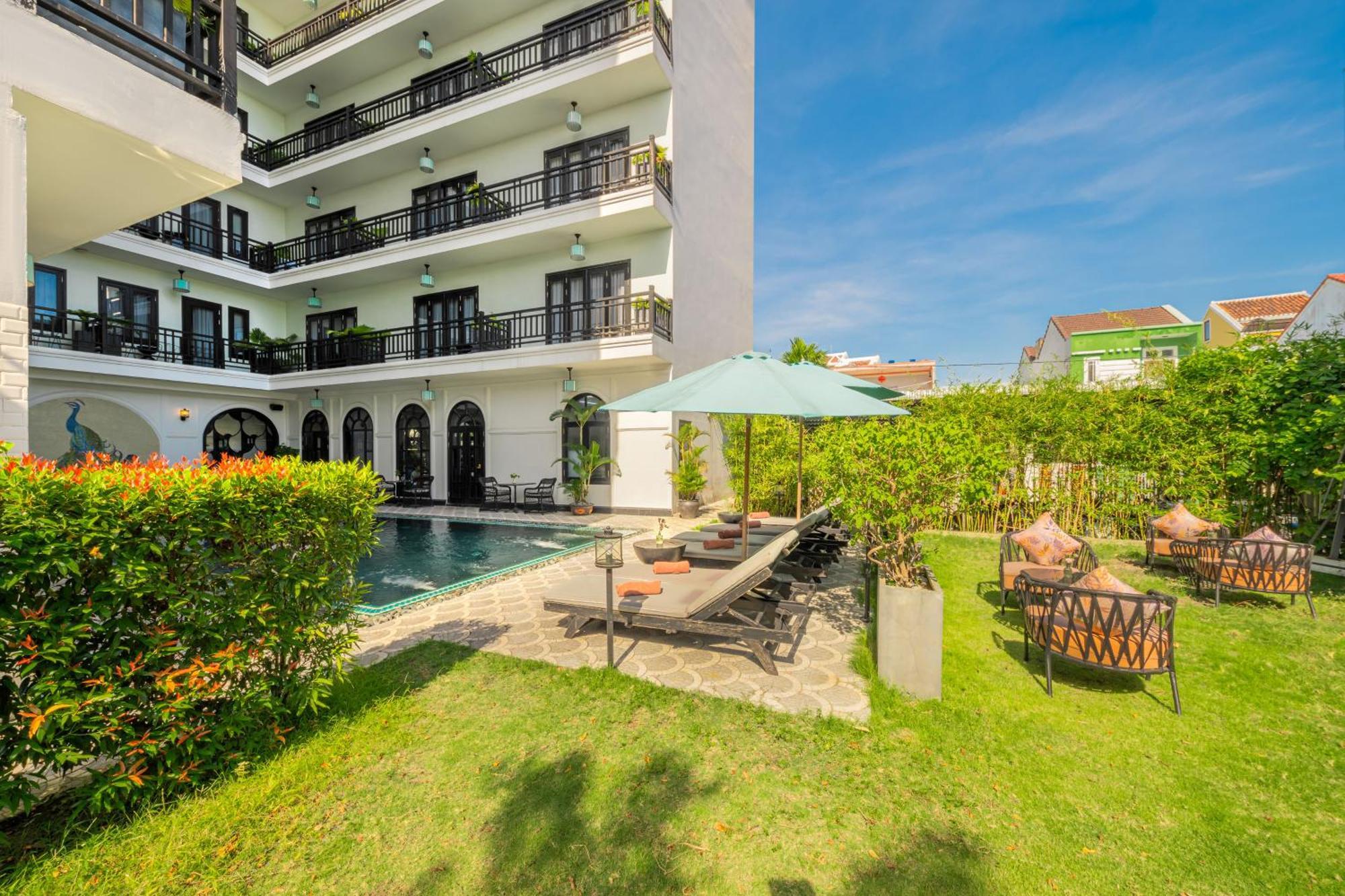 Delicacy & Hotel 4*